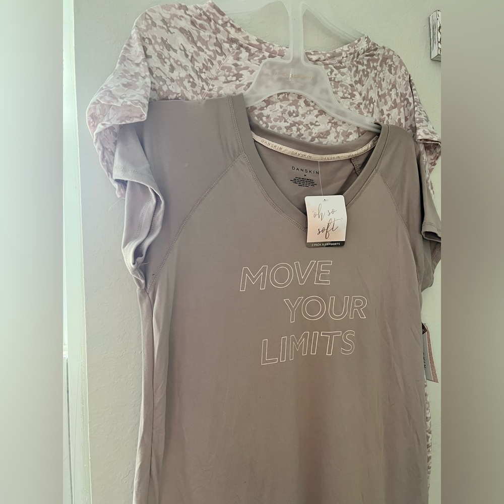 NWT Danskin “Oh So Soft” 2 Pack Sleepshirts - Picture 10 of 12